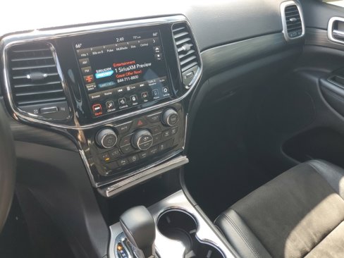 Used 2021 Jeep Grand Cherokee Laredo X image 18