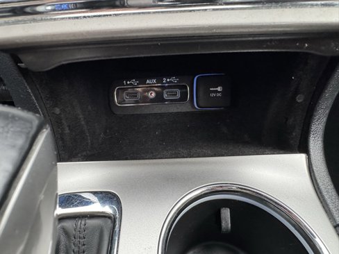 Used 2018 Jeep Grand Cherokee Altitude image 22