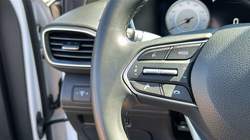 Used 2023 Hyundai Santa Fe SEL w/ Premium Package image 12