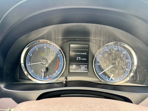 Used 2019 Toyota Corolla LE image 10