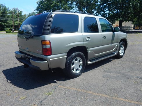 Used 2002 GMC Yukon Denali image 4