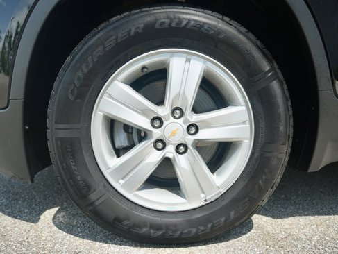 Used 2020 Chevrolet Trax LT w/ LT Convenience Package image 26