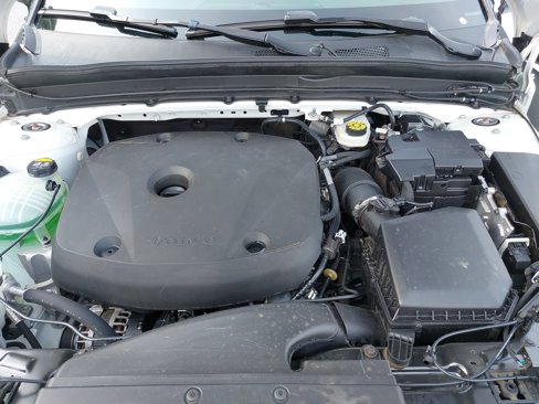 Used 2021 Volvo XC40 T4 R-Design w/ Climate Package image 33