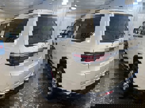 New 2024 Jeep Wagoneer L 4WD image 5