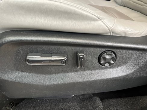 Used 2018 Honda CR-V Touring image 31