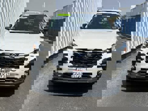 Used 2024 Subaru Crosstrek 2.0i Premium image 2