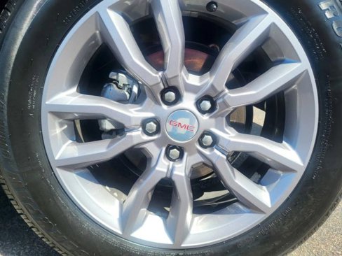 Used 2024 GMC Terrain SLT image 44