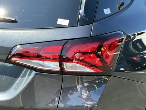 Used 2023 Chevrolet Equinox LT image 9