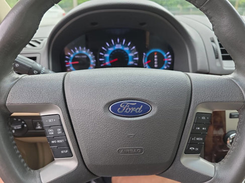 Used 2012 Ford Fusion SEL image 24