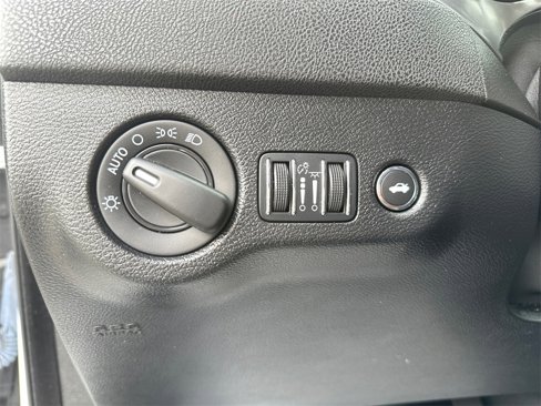 Used 2023 Dodge Charger SXT w/ Blacktop Package image 31