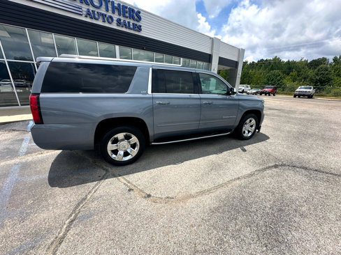 Used 2016 Chevrolet Suburban LTZ image 5