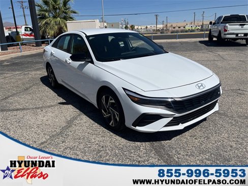 Certified 2025 Hyundai Elantra Sport image 1
