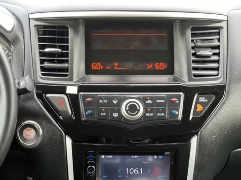 Used 2014 Nissan Pathfinder S image 15