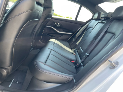 Used 2025 BMW 330i Sedan image 8