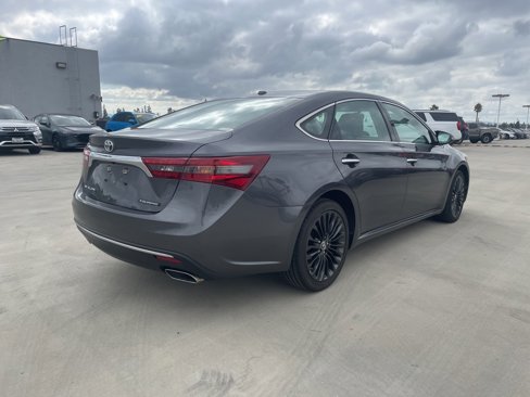 Used 2016 Toyota Avalon Touring image 2