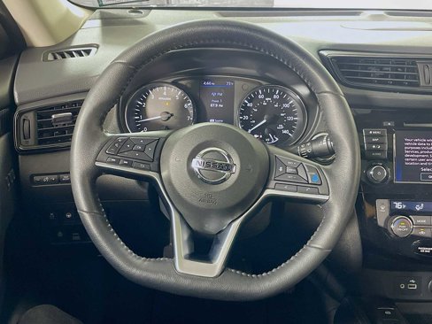 Used 2019 Nissan Rogue SL w/ Premium Package image 9