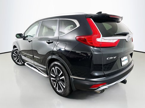 Used 2018 Honda CR-V Touring image 5