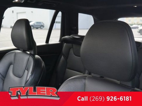 Used 2018 Volvo XC90 T6 Momentum w/ Convenience Package image 37