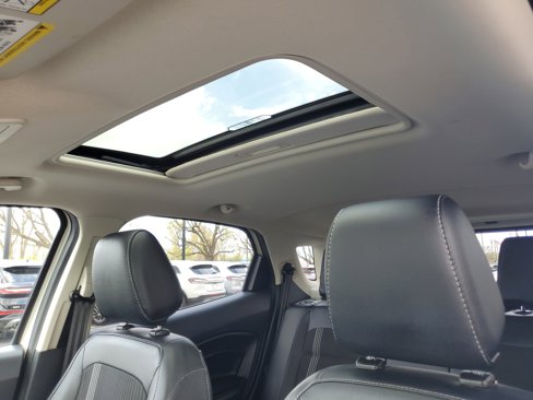 Used 2020 Ford EcoSport SES w/ Interior Protection Package image 11