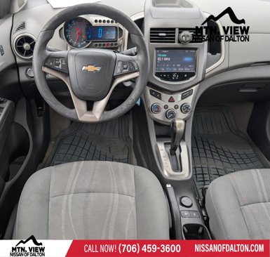 Used 2014 Chevrolet Sonic LT image 9