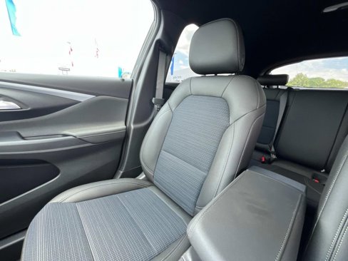 New 2025 Buick Envista Preferred image 27