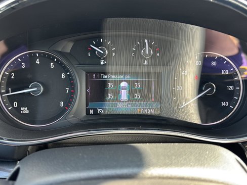 Used 2022 Buick Encore Preferred w/ Safety Package II image 25