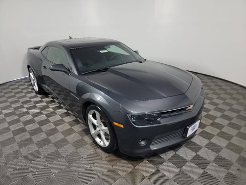 Used 2015 Chevrolet Camaro LT w/ RS Package image 2
