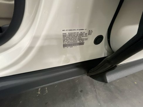 Used 2018 Honda Pilot EX image 32