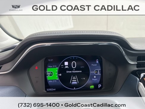 Used 2023 Chevrolet Bolt EUV Premier w/ Sun & Sound Package image 17