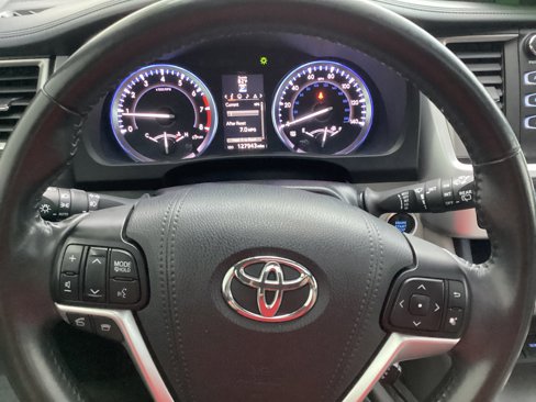 Used 2016 Toyota Highlander XLE image 15