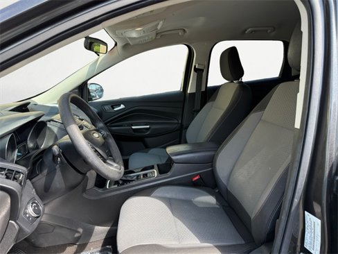 Used 2018 Ford Escape SE image 9