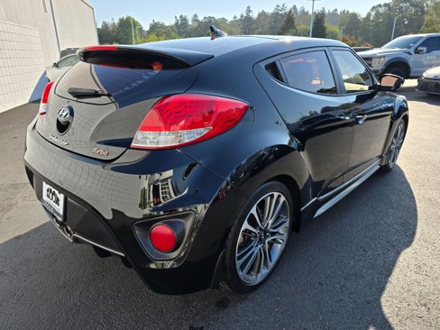 Used 2016 Hyundai Veloster Turbo image 4