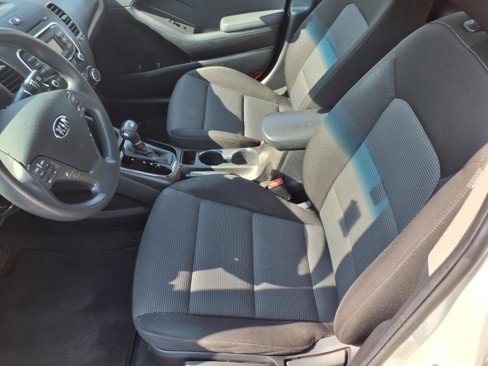 Used 2018 Kia Forte LX image 7