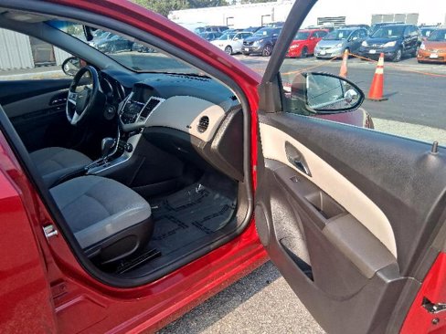 Used 2014 Chevrolet Cruze LT image 26