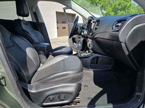 Used 2021 Jeep Compass Limited w/ Sun and Sound Group image 25