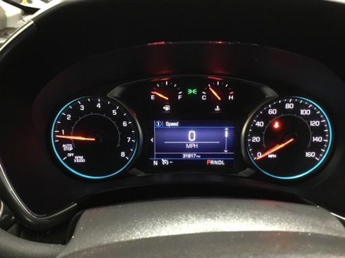 Used 2023 Chevrolet Equinox LT image 36