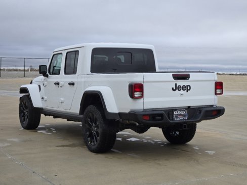 New 2025 Jeep Gladiator Sport image 3