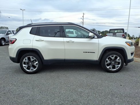 Used 2018 Jeep Compass Limited w/ Navigation Group image 3
