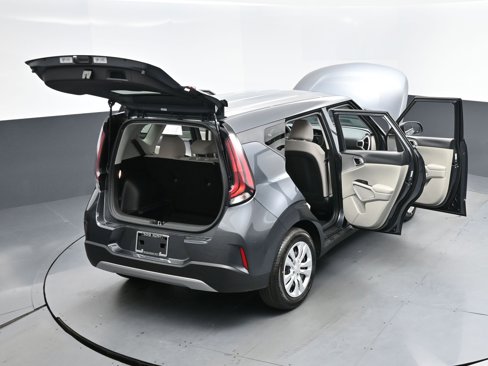New 2025 Kia Soul LX image 17