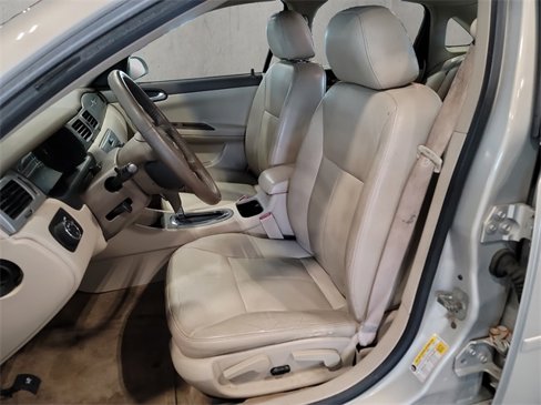 Used 2008 Chevrolet Impala LT w/ Luxury Edition Package image 10