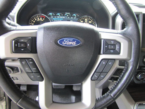 Used 2017 Ford F150 Lariat image 34