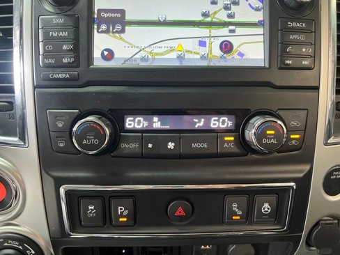 Used 2018 Nissan Titan PRO-4X image 30