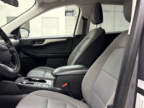 Used 2021 Ford Escape S image 4