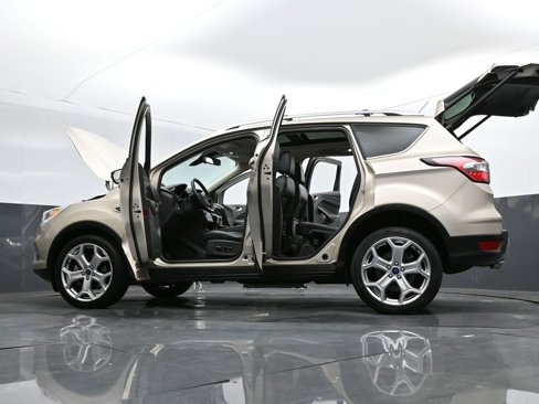 Used 2017 Ford Escape Titanium image 33