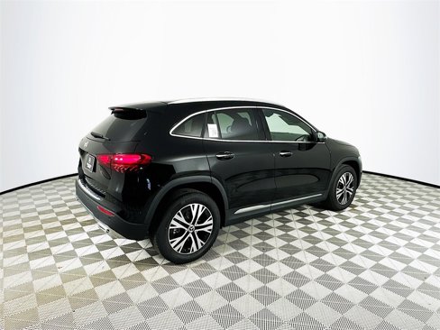 Certified 2025 Mercedes-Benz GLA 250 image 7