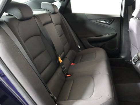 Used 2017 Chevrolet Malibu LT image 32