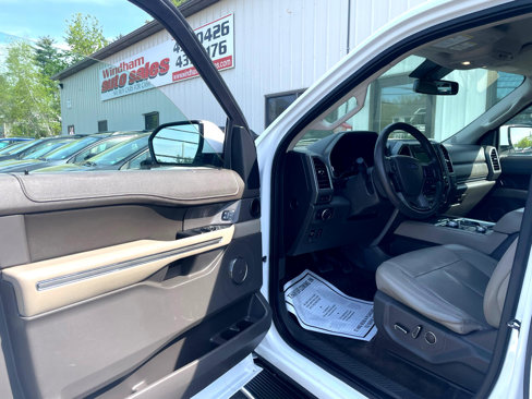 Used 2018 Ford Expedition Max XLT w/ Equipment Group 202A image 13
