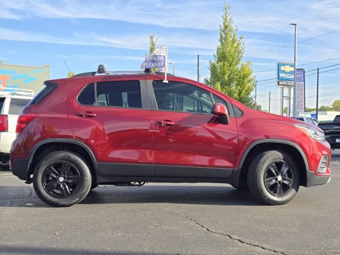 Certified 2022 Chevrolet Trax LT w/ LT Convenience Package image 20