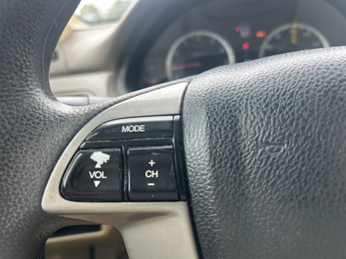 Used 2010 Honda Accord LX image 17