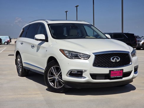 Used 2019 INFINITI QX60 Luxe w/ Essential Package image 3